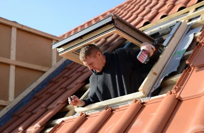 Pose de fenêtres de toit Velux à Hostens